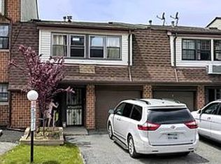 2-14 Capstan Ct #2, College Pt, NY 11356