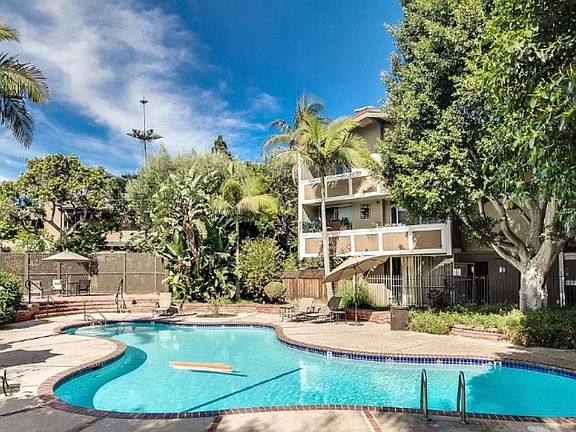 3rd image of 6355 Green Valley Cir Unit 307