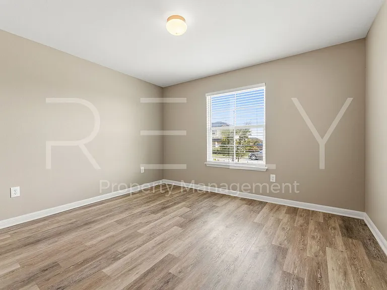 146 Leon River Loop — Photo 27