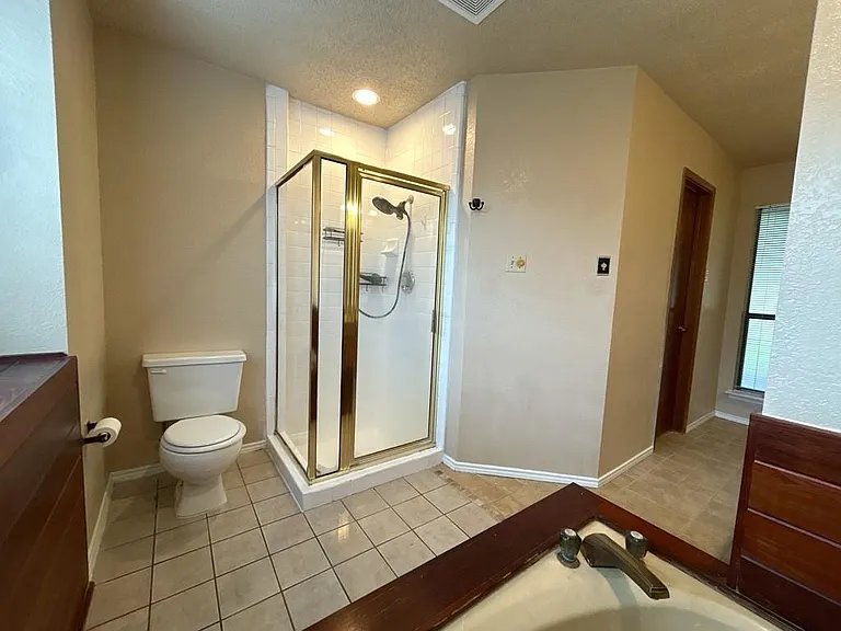2412 Amber Hill Ln — Photo 21