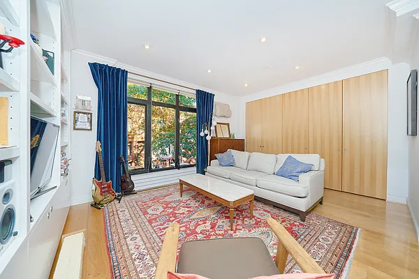 Rented by Living New York | media 1