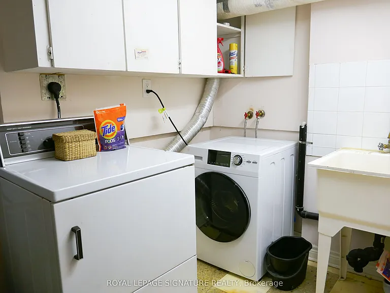 1026 Ossington Ave #LOWER — Photo 7