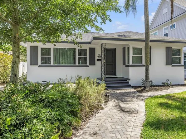 348 11th Ave NE, Saint Petersburg, FL 33701