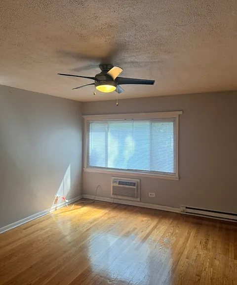 7006 S Cregier Ave #1A — Photo 2