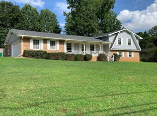 2857 Fontainebleau Dr, Dunwoody, GA 30360