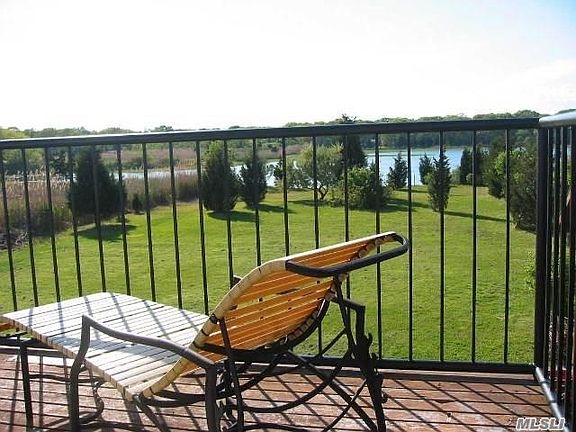 3rd image of 635 Waterview Dr
