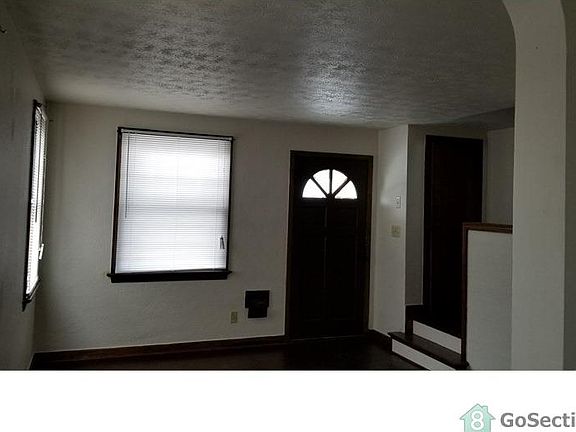 5th image of 1757 E Frankfort St