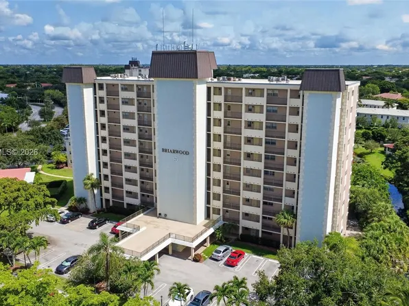 9101 W Sample Rd APT 306, Pompano Beach, FL 33065