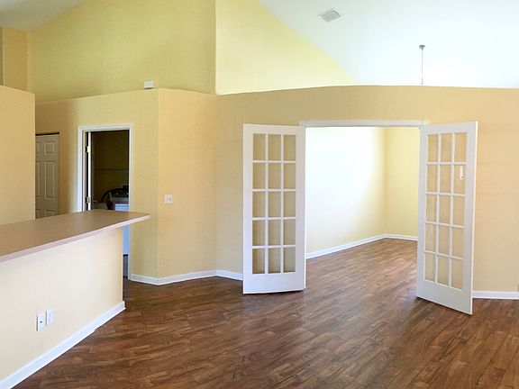 3rd image of 5878 NW 21st St