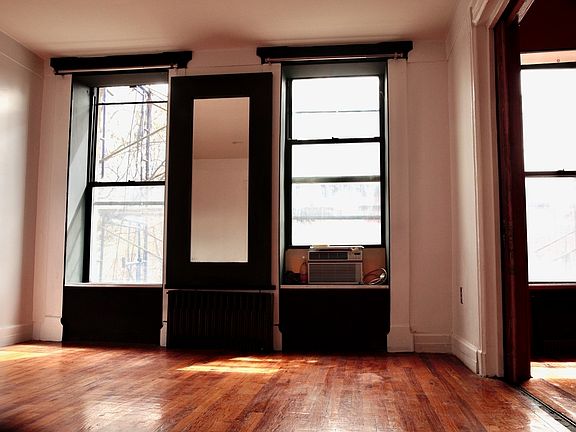 4th image of 74A 4th Ave APT 3