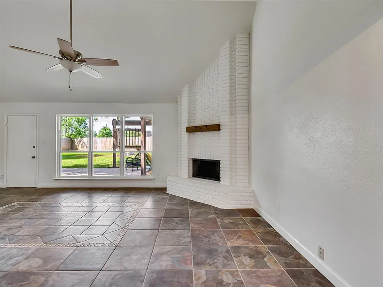 423 Forest Hills Dr — Photo 24