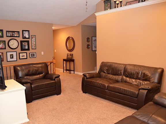 5th image of 1181 N Richland Dr
