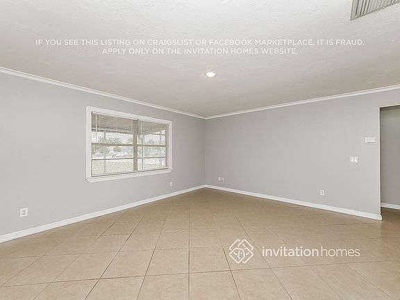4th image of 5657 25th Street Cir E