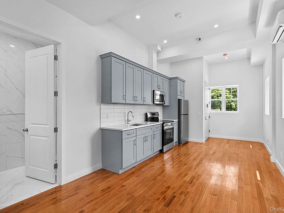 2nd image of 99 Main St #1