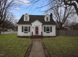 2035 Burton St SE, Grand Rapids, MI 49506