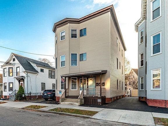2nd image of 18-18A Bulfinch St