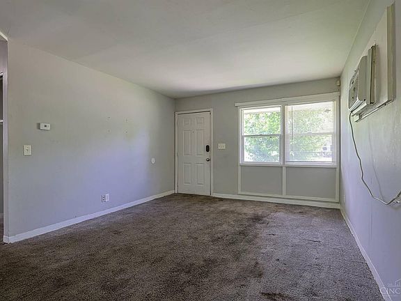 4th image of 8793 Balboa Dr