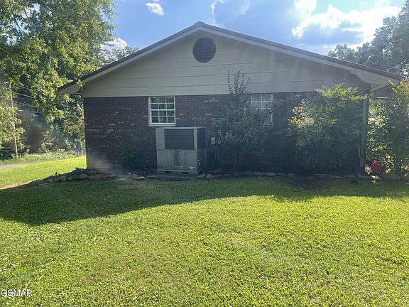 4th image of 211 Circle Rd