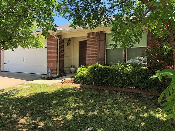 4th image of 1800 Two Hawks Dr