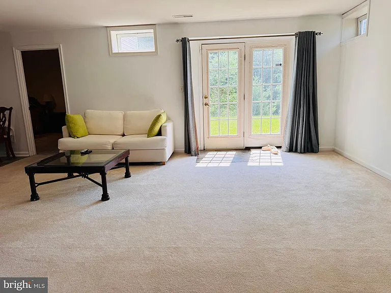 17754 Avenel Ln — Photo 2