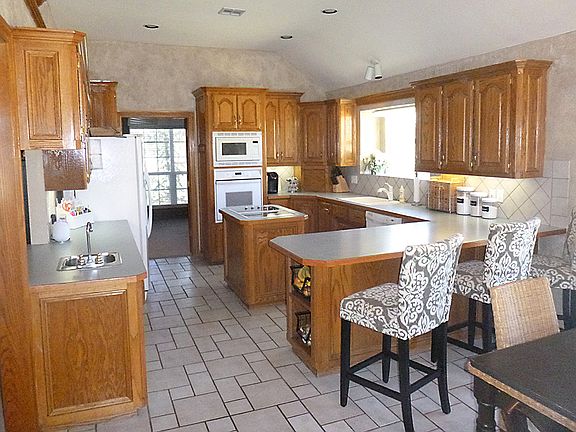 5th image of 1301 Quail Lake Way