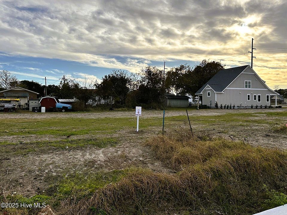 1st image of 2407 Ferabee Street