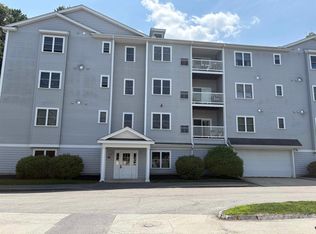 122 Coliseum Ave #401, Nashua, NH 03063