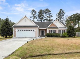 321 Holly Grove Court W, Jacksonville, NC 28540
