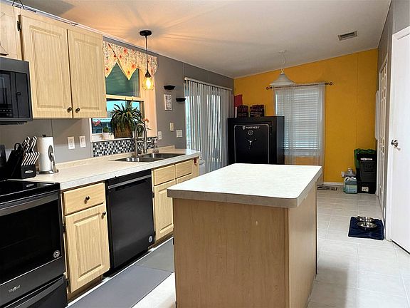 5th image of 16611 Avenida De Rosa #5096