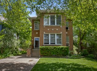 426 S Elmwood Ave, Oak Park, IL 60302