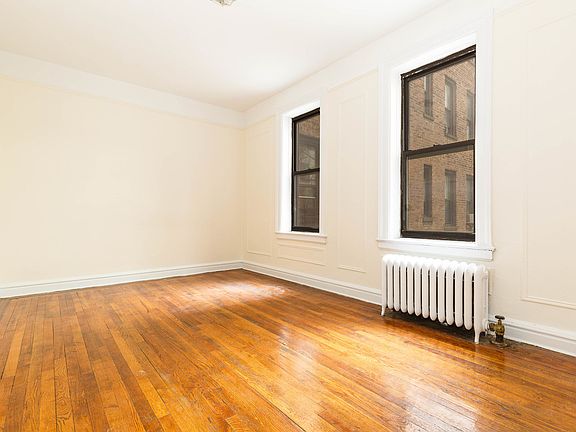 3rd image of 4861 Broadway APT 3S