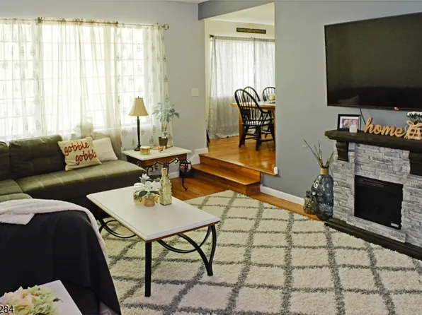 9B Foxwood Dr #B, Morris Plains Boro, NJ 07950