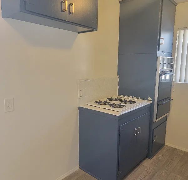2516 Vanderbilt Ln #2 — Photo 11