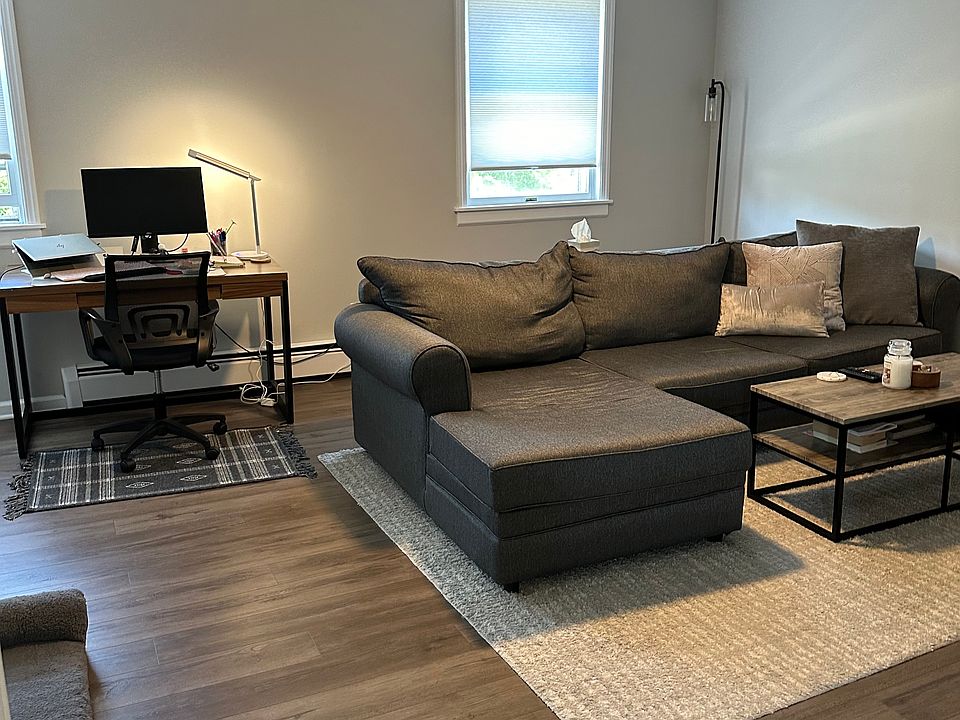 1st image of 723 N Ave E #2