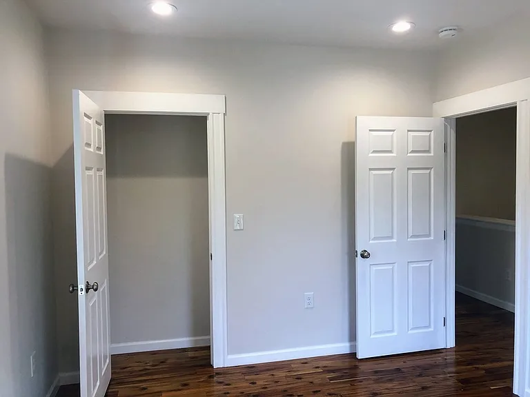 28-32 Calvary St #32 — Photo 16