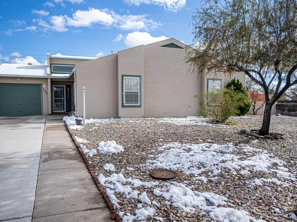 102 Spring Rd NE, Rio Rancho, NM 87124