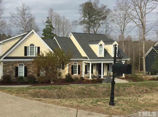 5009 Bartizan Dr, Holly Springs, NC 27540
