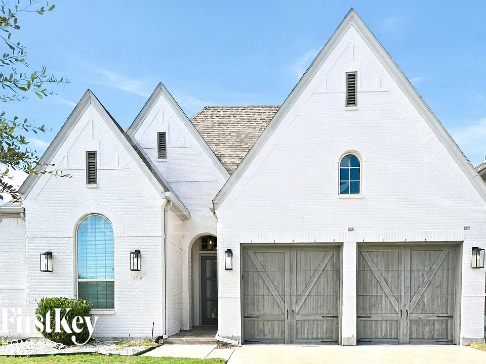 816 Hollett Ct