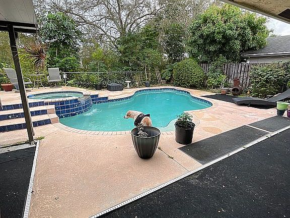 5th image of 9944 NW 52nd St