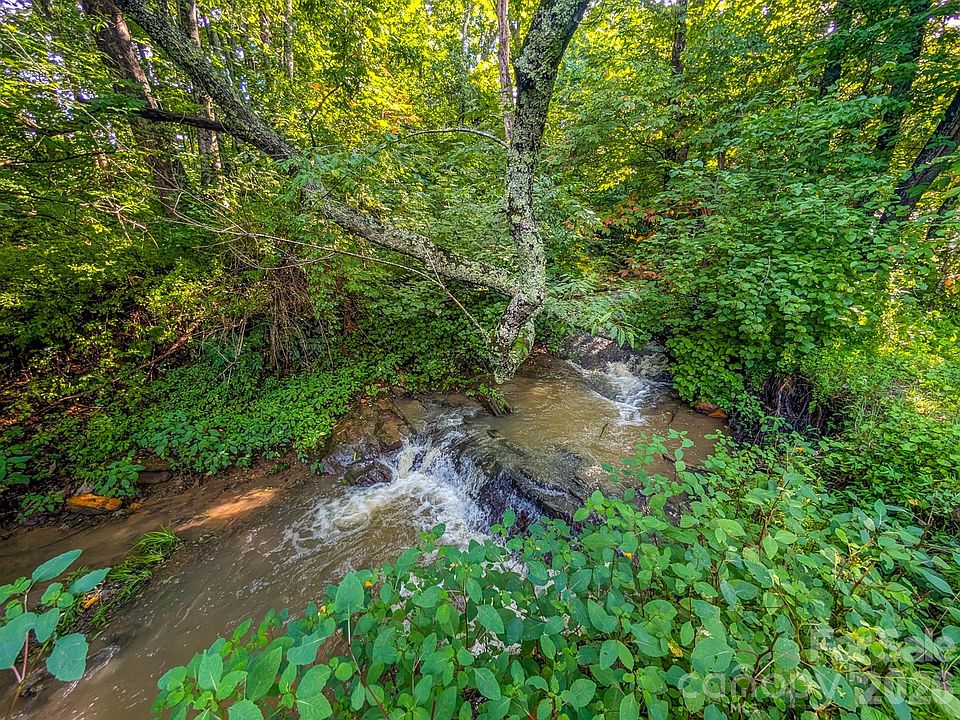 7th image of 172 Lower Browns Creek Rd