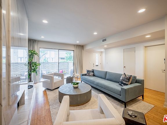 4th image of 4804 La Villa Mari Unit K