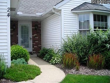 3rd image of 24 Laurel Dr