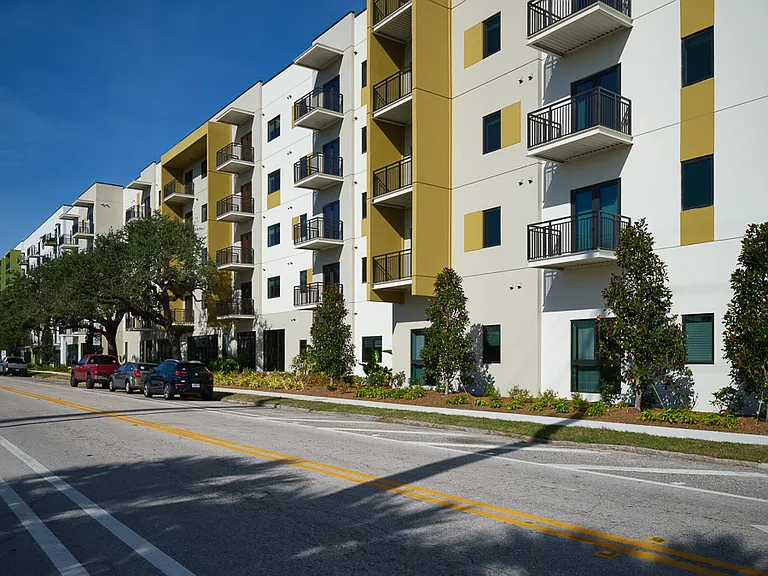 Canopy West River Phase II — Photo 11