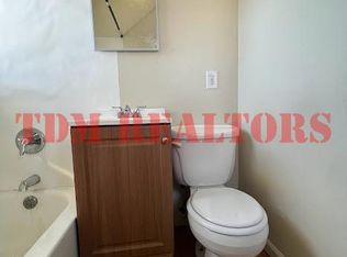 936 Lincoln Ave APT 2, Flint, MI 48507