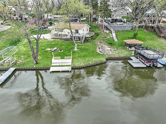4th image of 410 Lakeview Ln