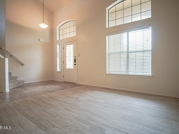 4th image of 5632 Valley Maple Dr