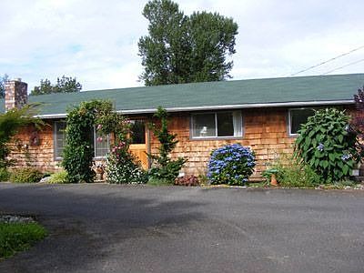 Cedar shake siding and newer roof
