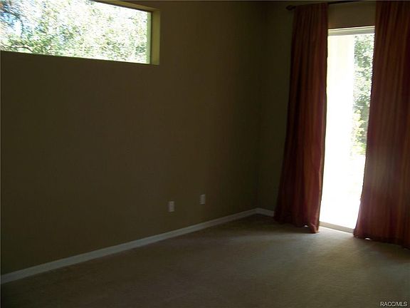 4th image of 84 Corkwood Blvd