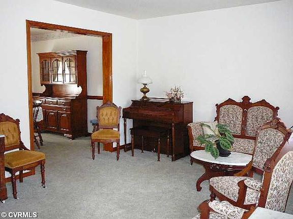 2nd image of 601 Winnetka Ave