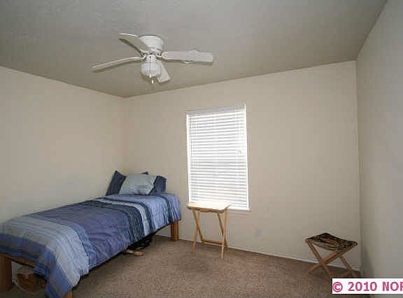 4th image of 215 E Sunday Ave